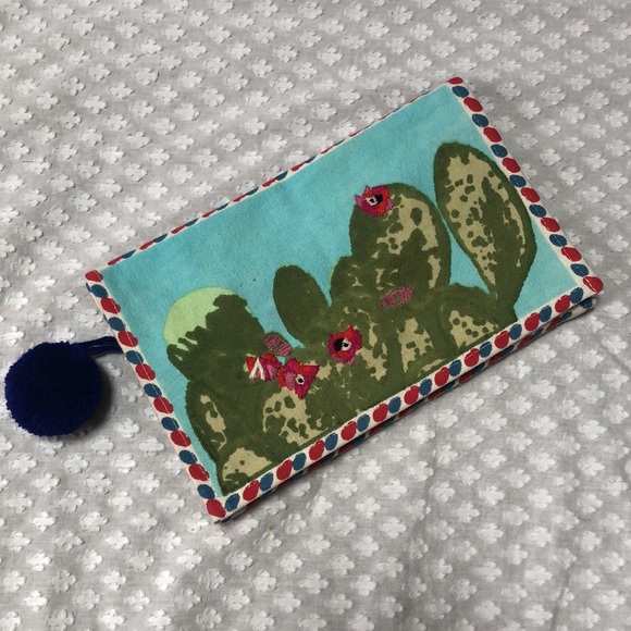 Noonday Collection Postmark Jewelry Roll - Picture 15 of 15